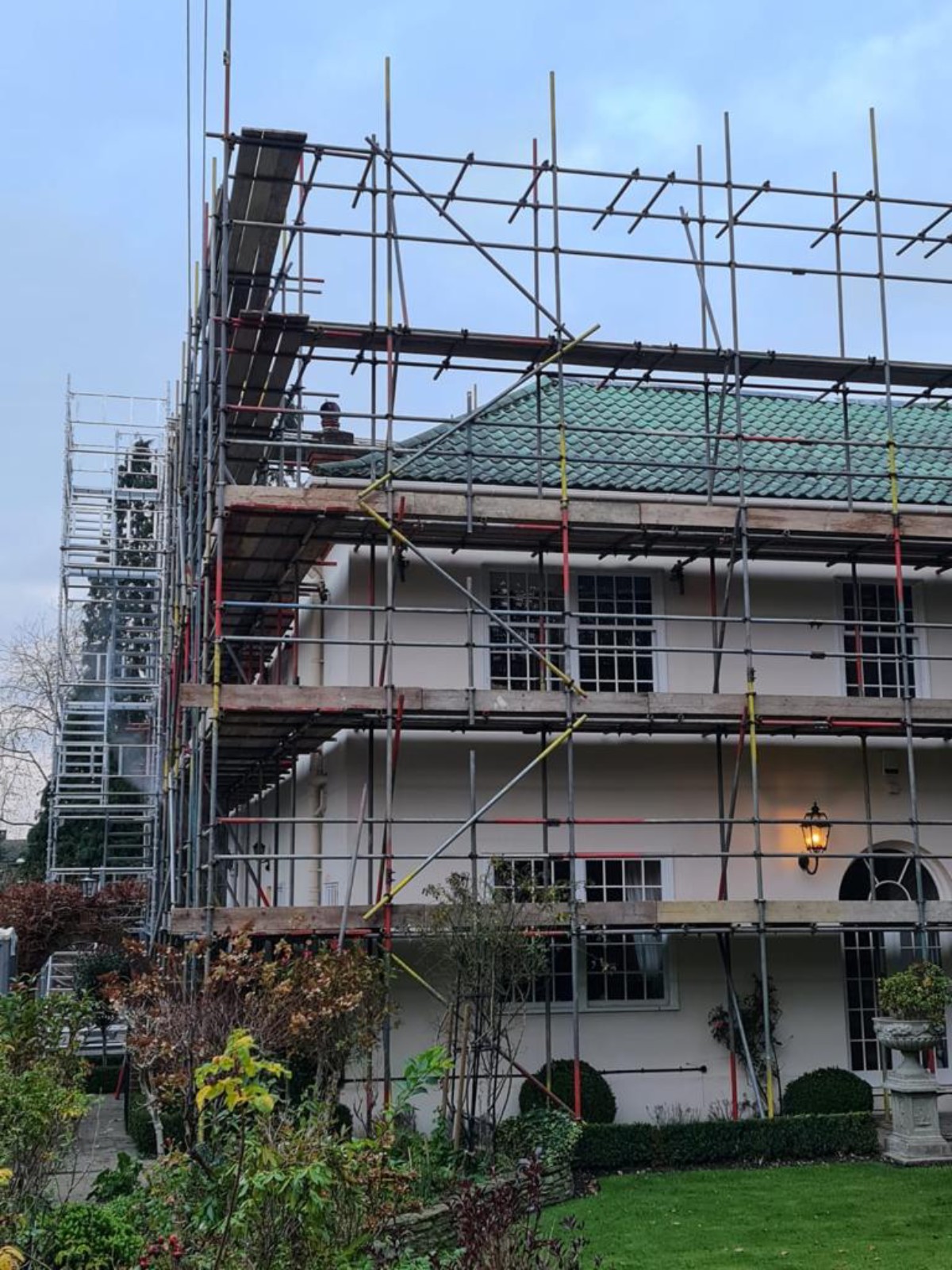 504c62_79667233ecd04f0394cda3622ffe2a4b~mv2